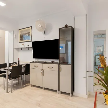 Piso Cerca De Playa Chica 아파트 라스팔마스